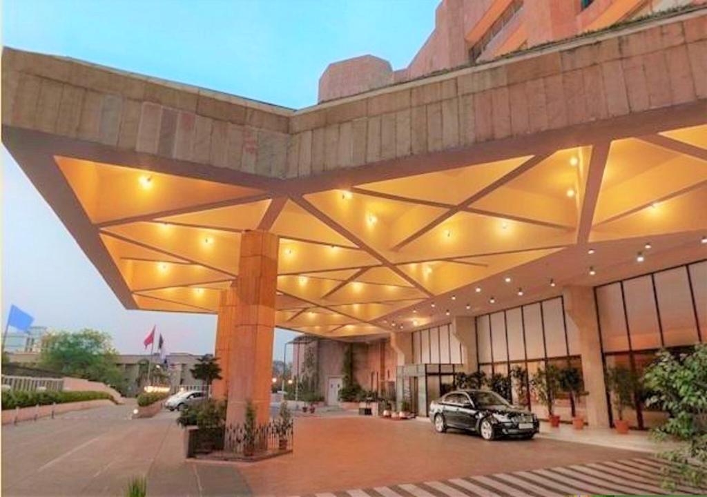 samrat-hotel